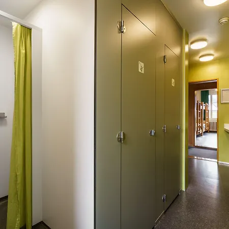 Hostel Backpackers Sonnenhof - *