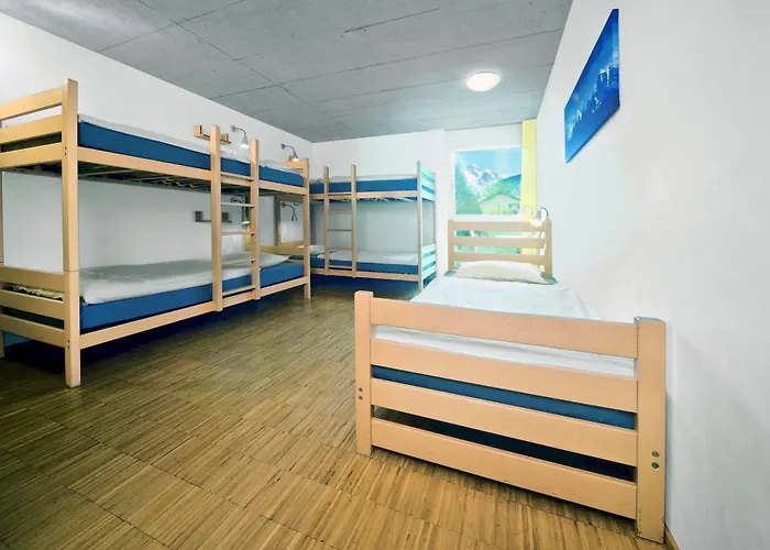 Хостел Backpackers Sonnenhof - Интерлакен