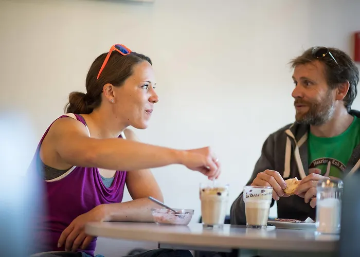 Ostello Backpackers Sonnenhof - *